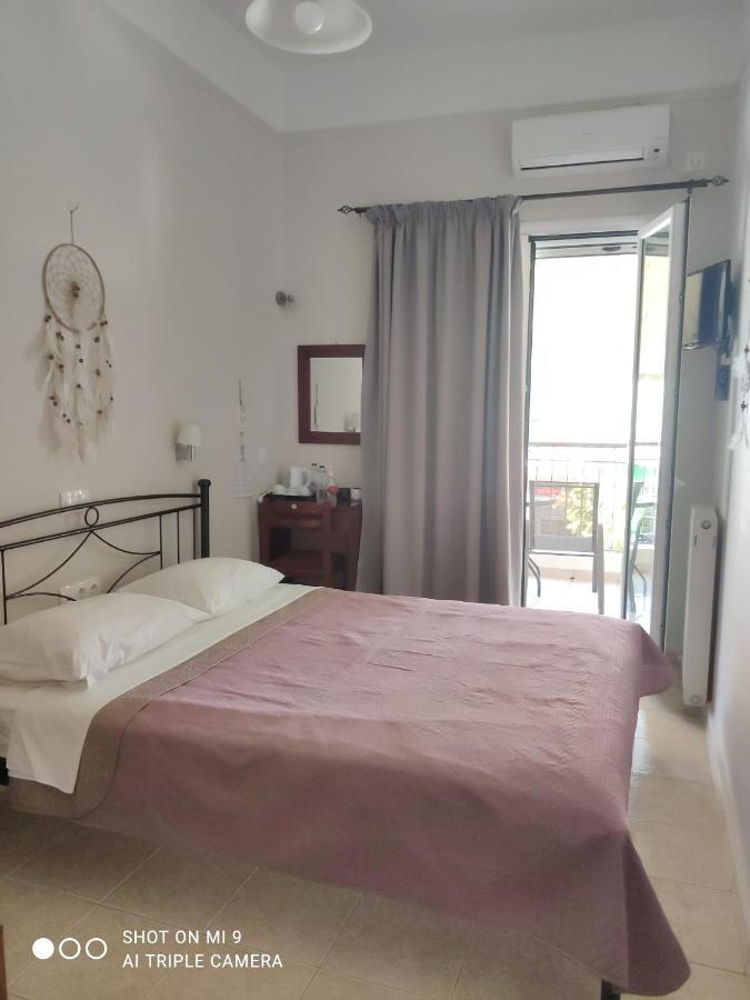 Hotel Trifylia Kyparissia Buitenkant foto