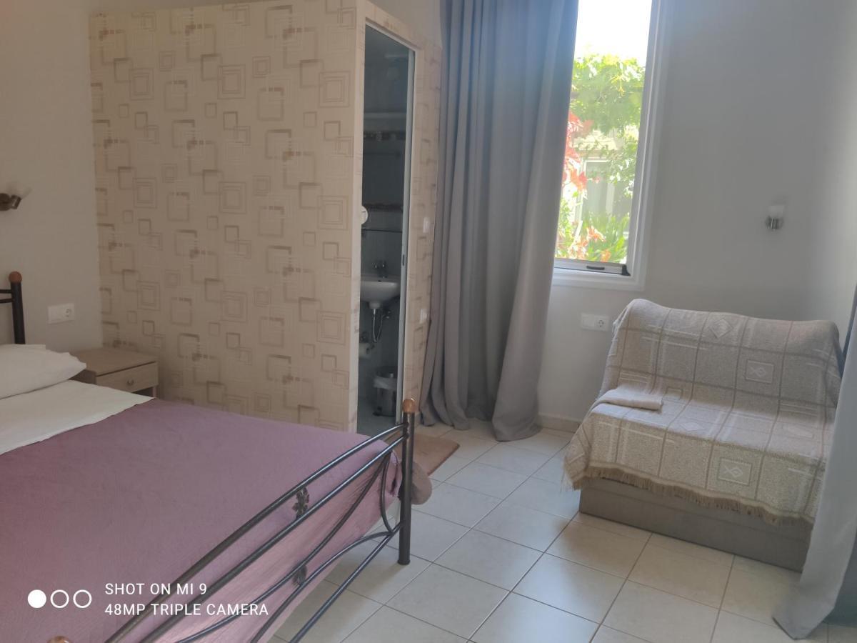 Hotel Trifylia Kyparissia Buitenkant foto