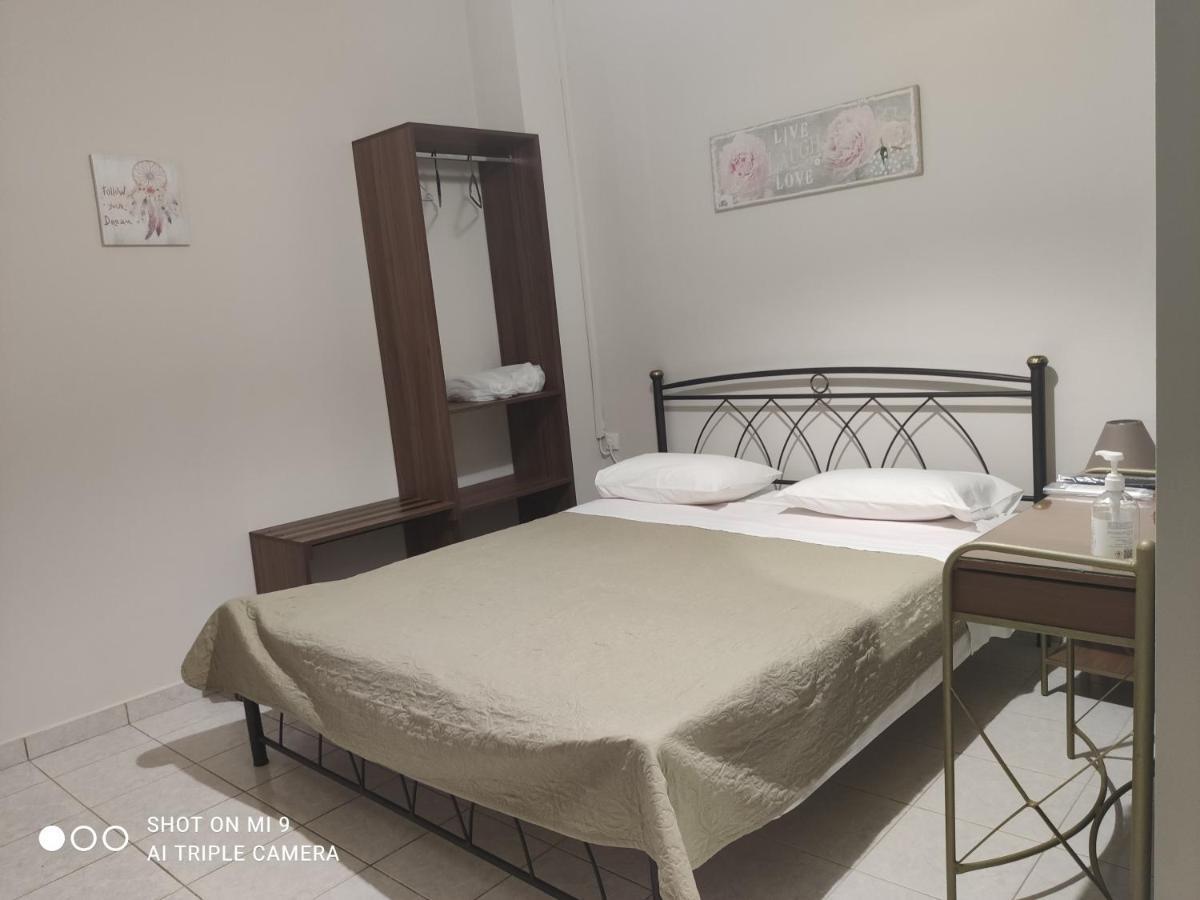 Hotel Trifylia Kyparissia Buitenkant foto