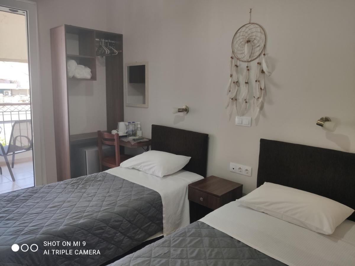 Hotel Trifylia Kyparissia Buitenkant foto