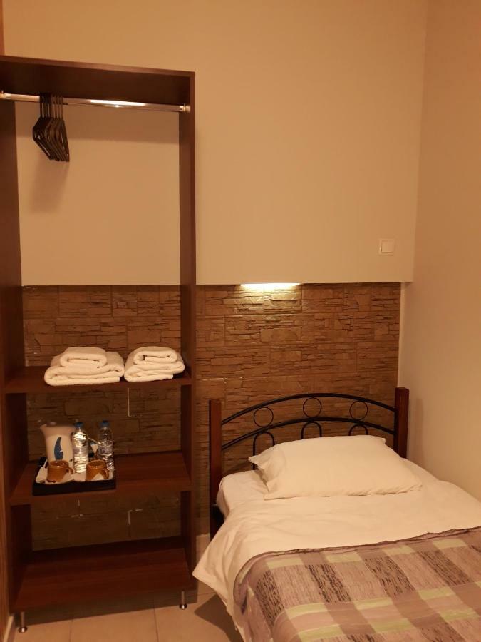 Hotel Trifylia Kyparissia Buitenkant foto